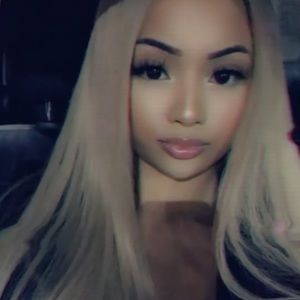 Meet your Posher, Julia